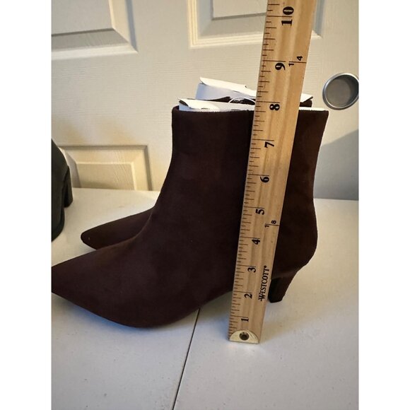 Universal Thread Women’s Taylor Kitten Heel Ankle Boots Dark Brown size 8 NWT - Picture 5 of 8
